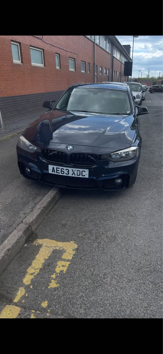 Bmw 3 series 2014
It comes with 2L diesel engine 
Only done 186000
I just have done service on it all is perfect from the cars nothing wrong with it 
Viewings can be arranged Birmingham, West Midlands


**إذا كنت صاحب هذا الإعلان وتريد حذفه لأي سبب، رجاءا أرسل رسالة إلى الدعم الفني**