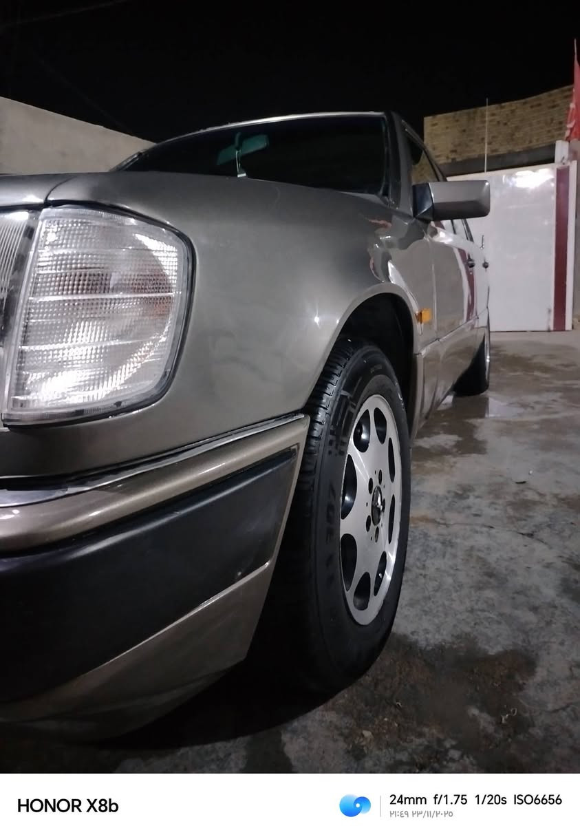 سلام عليكم مارسدس دب موديل 90مكينه 2500مصبوغه عام جماليه فقط حداديه خلفيه واماميه جديد تخم ويل جديد تبريد شغال كهربائيات كلهه شغاله
مكان الديوانيه السعر 70وبيهه مجال قليل
رقم ***********
