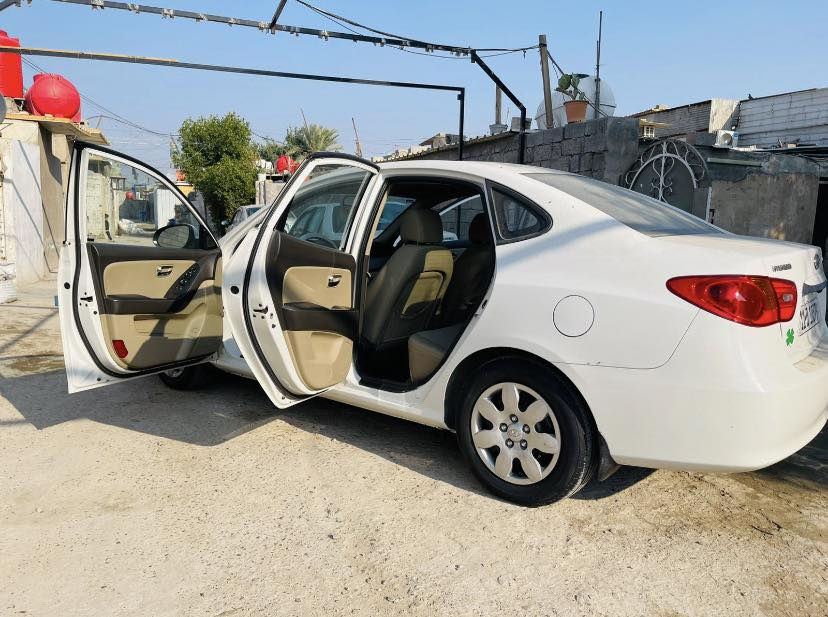 السلام عليكم ا
النترا شركه عامه 2011

مكفوله كفاله عامة من الدعامية للدعامية 

مكينه 2000 برغي ممفتوح بيها 

أربع دسك 

جهاز إنذار ابلادي 

سنتر لوك ابلادي 

تخم تاير جديد 

ماشيه 106 الف 

السعر 134

الرقم: ***********

مكاني :بغداد /الكرخ
