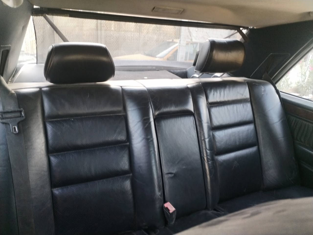 سلام عليكم
مارسدس دب مديل ٨٨محدث ٩١ بيبي شبح مكينه خراطيم ٣٢٠كير ومكينه جدد تخم تاير جديد صدر جديد غرفه جلد جديده كراسي كهرباء  اريل كهرباء برده كهرباء رقم جديد سنويه تحويل مباشر بسمي سياره عنوان بغداد اذا اكو مراوس كمارو ١٥ وجوه راس براس اراوس ***********
