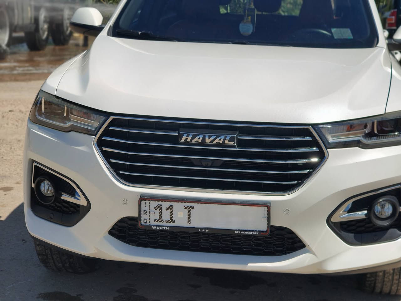 هافال موديل  h6 2021
* ماشية 86 الف  
✔️ رقم بغداد دولي (تحويل مباشر)السنوية لغاية2031
المواصفات - فول
✔️ محرك2000 تيربو وكير 7 نمر  
✔️ بصمة تشغيل + دخول ذكي بصمه عدد 2
✔️ شاشة وسطية كبيرة + عدادات ديجيتال
✔️ يدعم Apple CarPlay & Android Auto
✔️ كاميرات 360 درجة
✔️ حساسات أمامي وخلفي
🛡️ أنظمة الأمان المتطورة:
✔️ رادار مانع تصادم
✔️ المحافظة على المسار
✔️ نقطة عمياء + علامات ترحب
✔️ مثبت سرعة راداري
‏✔️ ESP + مانع انزلاق
✔️ 3 انضمه قيادة عادي وايكو واسبورت
✨ راحة وفخامة: 3 انضمه تغير عدد كليو متر
✔️ كشنات جلد + تحكم كهرباء
✔️ تدفئة كشنات مع الاستيرن 
✔️ تكييف أوتوماتيك ثنائي + خلفي
✔️ أناره LED أمامية وخلفي
✔️هاند بريك كربائي. + اوتو بارك توقف ذاتي                              
💰 السعر 148 ورقه وبيها مجال للشراي
بيع او مراوس حسب قناعة
📞 للتواصل:***********

