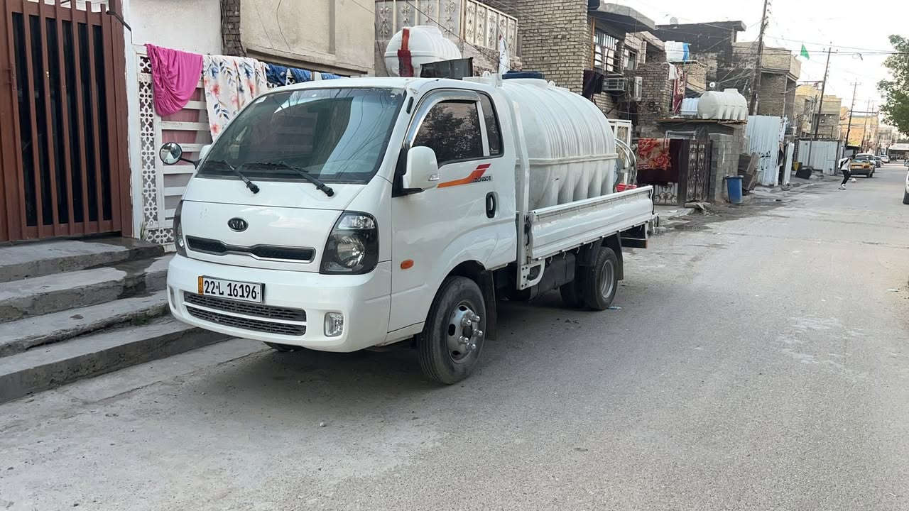 السلام عليكم كيا فحل 2017 مسكر للبيع  بدون ضربه تبريد شغال كير ومحك واكسل جدد بغداد
***********
