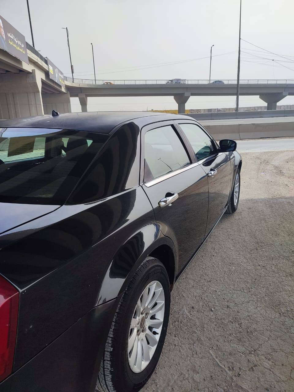 السلام عليكم كرايسلر 2008 وارد كندي داخله كلين للعراق السيارة بااسمي تحويل مباشر فقط تبديل  جاملغ امامي عكس السائق شرط بدون دواخل والمكينة بيه تك الخانة السادسة والباقي سيارة جاهزة مال جناي دبل كزوز بلادي محرك 3500اصل تخم تاير باتري سلف داينموا كله جديدصدر امامي خلفي كهربائيات شرط بدون اي جطل داخل نظيف محرك ادامة كاملة والسعر المقدسسسسس 115 وبيه مجال للطيبين مكان السيارة بغداد للتواصل على الرقم ***********
