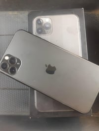 أيفون 11 برو ماكس ذاكرة 256 البطارية 73 الرقم الهاتف 07718256447 السعر...