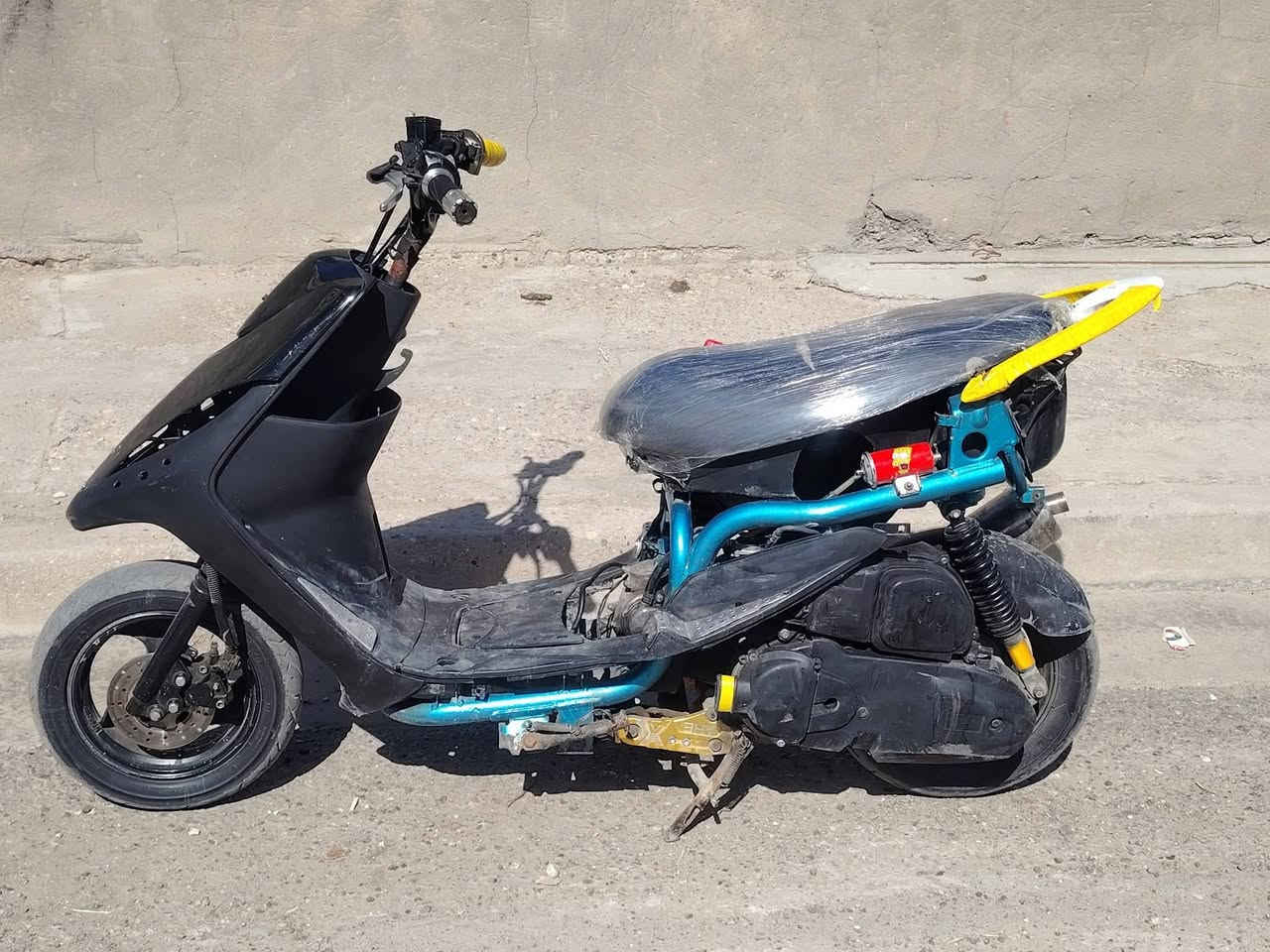 سلام عليكم ماكس عدله للبيع مال لعب شلعه معدل مكينه 49 بلاد بيها غراض حلوه دراجه ناعمه عوزها شغلات بسيطه كلش مراوس وبيع سعر 350 مكاني بغداد لكفاح رقمي ‏***********
