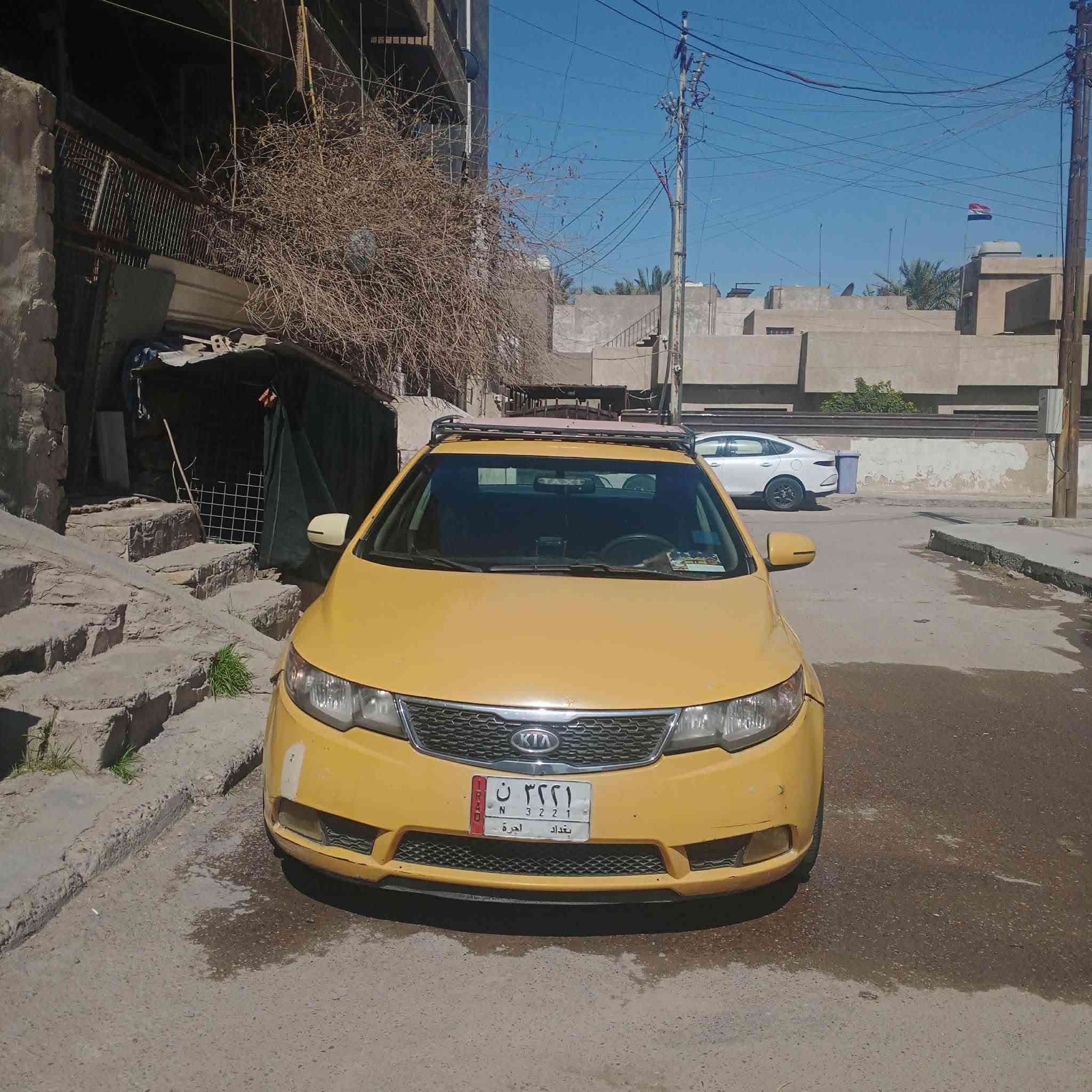 السلام عليكم كيا فورتي للبيع موديل2012 تكسي وارد امريكي حادثها چاملغ ايسر ونص البنيد مكينه گير تبريد كهربائيات مكفولات تخم تاير باتري جديد مزوده منظومه غاز ايطالي رقم بغداد مشروع وطني السياره ب اسمي مكان السياره
الدوره جمعيه خير الله
السعر 78 وبيها مجال قليل 
الرقم ***********
