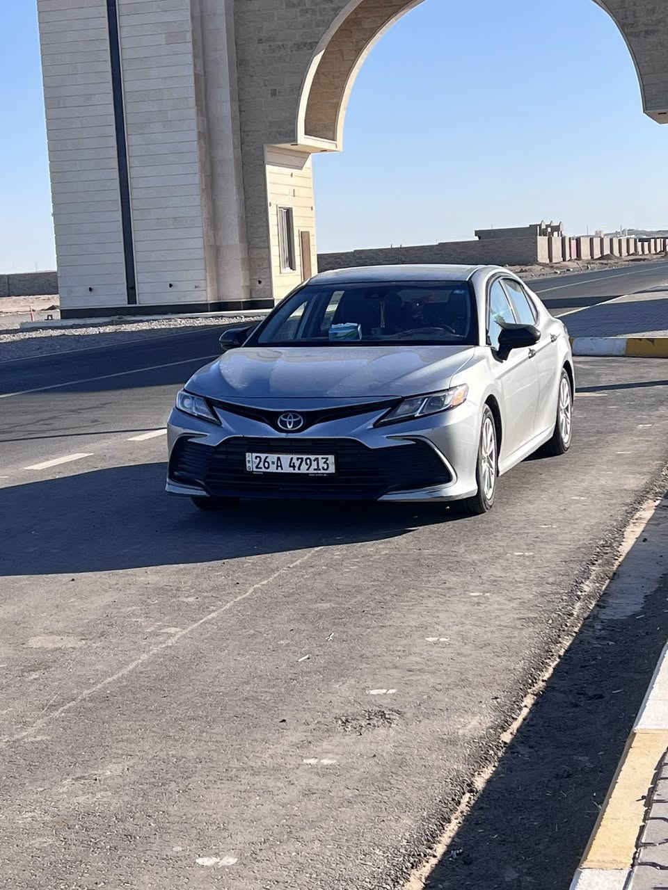 السلام عليكم
كامري للبيع او مراوس 
2023
مرقم بسمي
ضررها موضح بصور
سيارة حيل نظيفه بعدها عل وضع الشركه
محرك كير شرط
رادار 
مثبت سرعه
كلها شغاله
بيع او مراوس
***********
