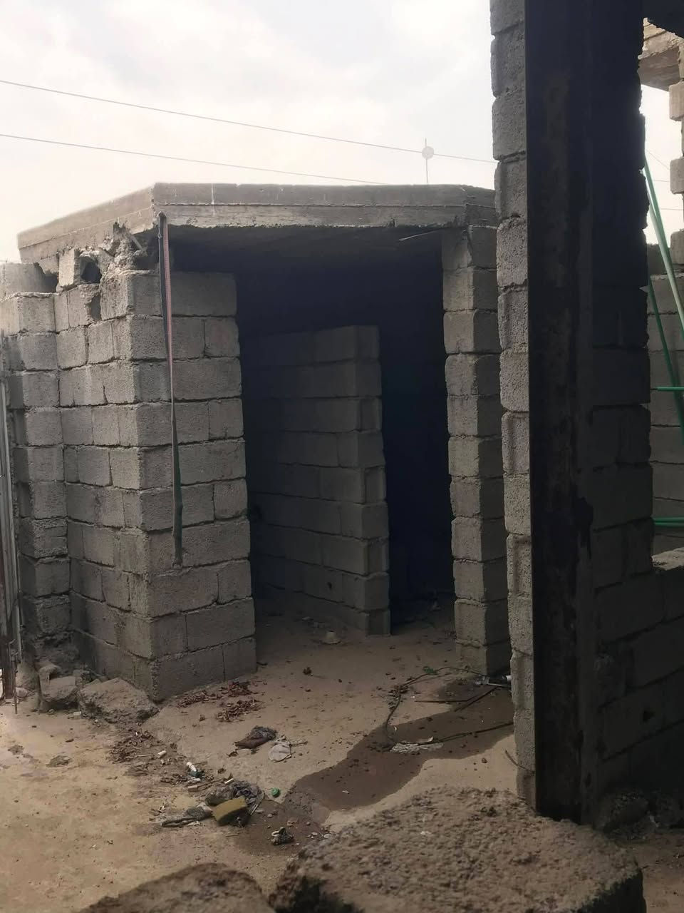 يا الله هيكل للبيع مسكف مساحته 110 الموقع حي الامير السعر 28 التفاصيل غرفه كبيره وصاله واستقبال ومطبخ وصحيات وكراج للاستفادة الاتصال ***********
