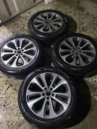 ويل سورنتو • تايرات نظيفات