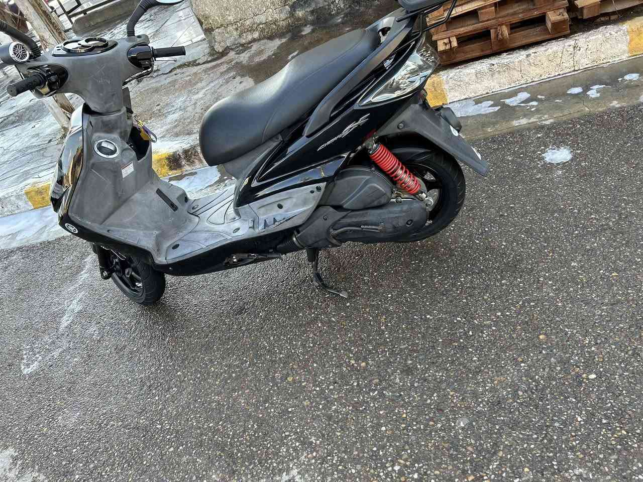 اسلام عليكم  البيع سكنس فحل نضيفه كلش بحاله الوكاله ماصر اسبوعين من منزله من رمبه ستان حساس قبق نفخ خطين ماشه 6الف ورقه المزاد بيه المكان بغداد حي الخضراء ***********
