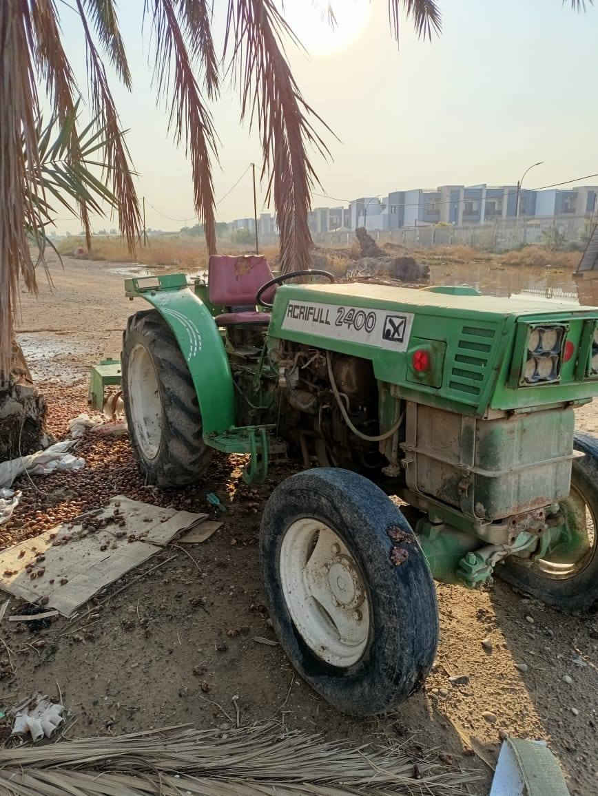 مكلف بالنشر مكينه اكرفول للبيع كير خير من الله اكسل امامي شغال بس بي نقص شفت واحد القصير رفع باور جيد جدا المحرك شغال بس بي صوت طقطقة ما يصعد دهن فجأه وحاليا شغاله  بس بيها صوت من بعد ما سوه البم والنوزل طلع الصوت المكان ديالى السعر 1750000  2 مليون إلا ربع للاستفسار الاتصال على الرقم التالي ***********
