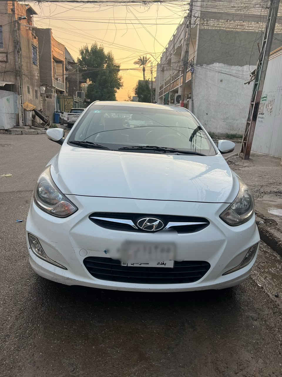 سلام عليكم للبيع اكسنت  Hyundai Accent
موديل 2014 خليجي 

محرك ١٦٠٠ دبل قطره مرغوب 

شاشه 

كامره 

تحكم ستيرن 

السياره بدون صبغ فقط الدعاميات 

ماشيه 201

رقم بغداد 

السعر 105 بي مجال بسيط للشراي 

مكان السياره بغداد البياع 

الاستفسار 

‭0772 775 5224‬
