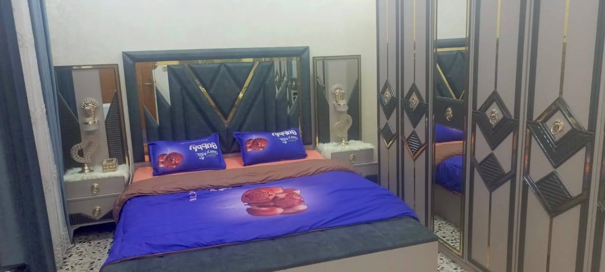 مكلف بالنشر
غرفة نوم  تركي درجه اولى  اصلي
9 قطع   كلش جديده 
مكانها فلوجه 
للاستفسار الاتصال على الرقم ***********
