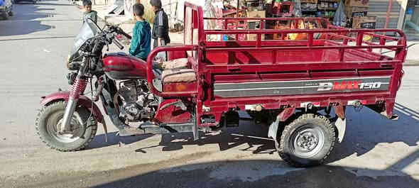 ستوتة للبيع موديل 2020 منفيس كلها شرط مكينة گير شاصي كهربائيات شغالة السعر 1.300 مليون وثلاث مائة  العنوان موصل حي سومر 
واتساب ***********
واتساب ***********
