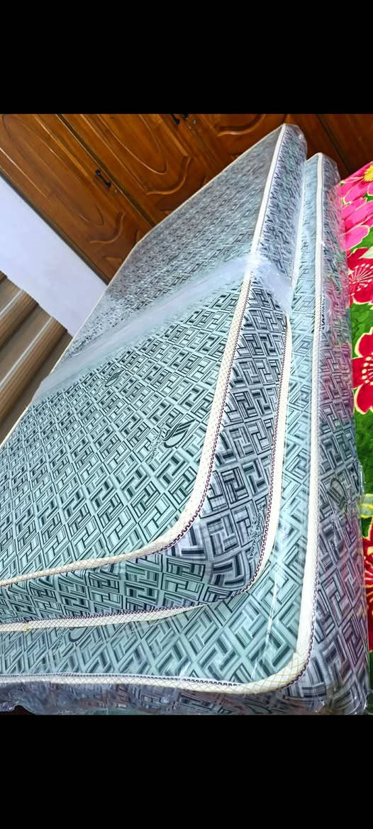 دواشك جدد عدد 2 بعدهن بنايلون ممستخدمات ابد سفنج طبي ضمان 5سنوات وصلهن موجود مكاني  بغداد حي العامل سعر 70
***********
