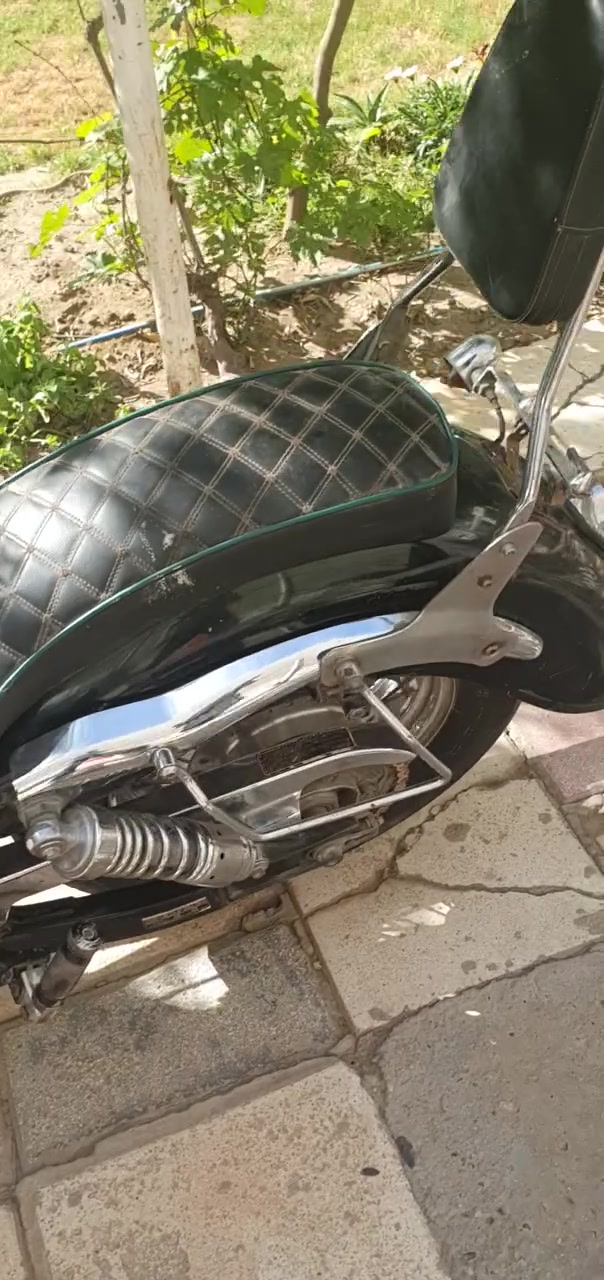 هوندا شادو ٤٠٠
دراجه مال جناي وطلعات على كد الشغل مسافة ١٠ كيلو لابطناش لا فصلات
بيه تزويد درع وتجوه خلفية(اشاير خلفية جديد ممشدود) بدون رقم عندي بيه مكاتبه
مكان بغداد حي اور قرب نادي النفط
السعر ١٣ بيه مجال للشراي الجاد


**إذا كنت صاحب هذا الإعلان وتريد حذفه لأي سبب، رجاءا أرسل رسالة إلى الدعم الفني**