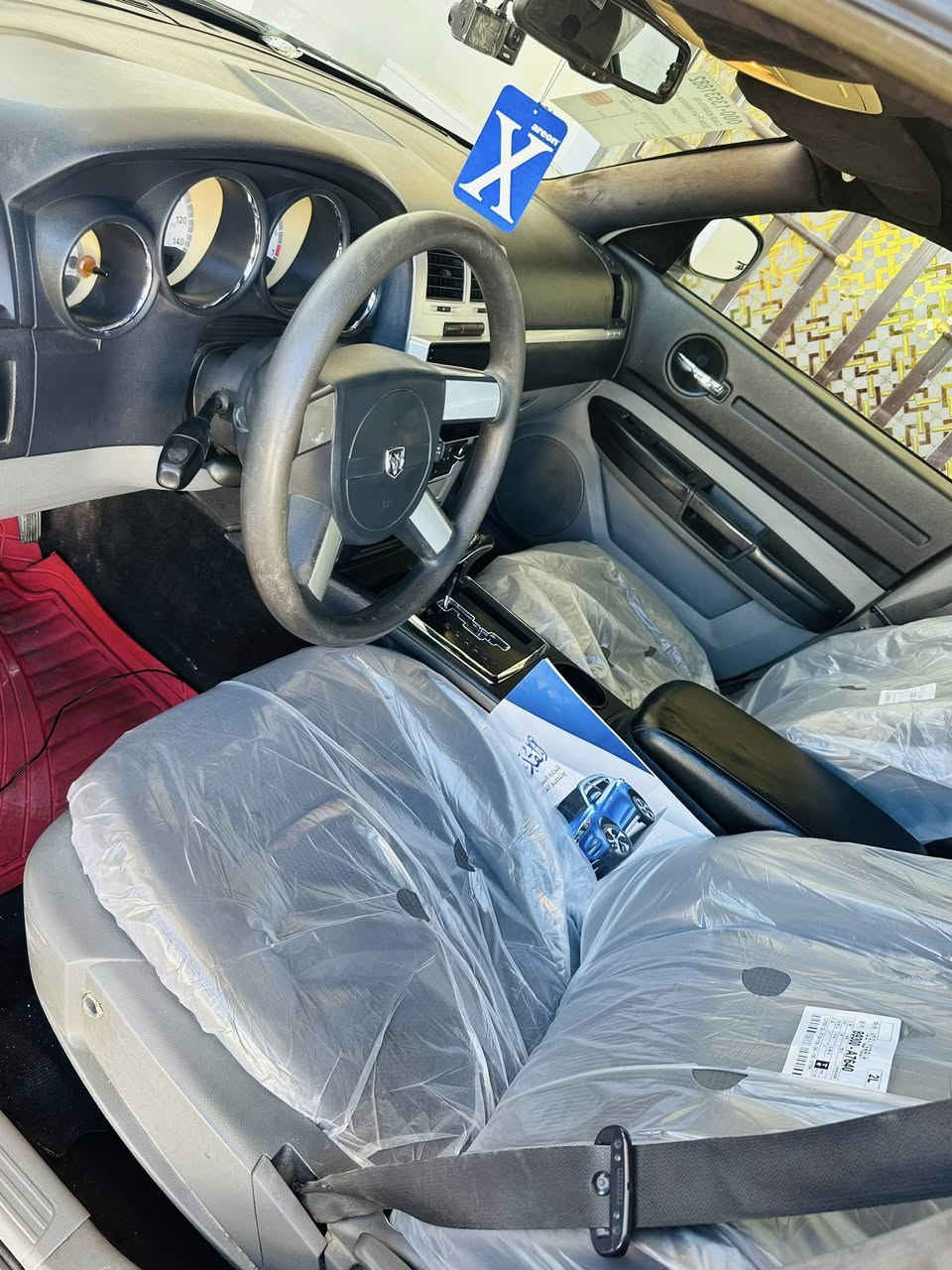 سلام عليكم جارجر دوج جارجر موديل 8 محرك 3 ونص اصل السياره مكفوله كفاله عامه من كولشي 
السياره ع وضع الشركه فقط دعاميه اماميه صبغ بدون حادث كلين خلاص السعر 110 مكاني بابل حله 
***********
