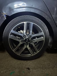 ويل لبيع تخم مع تايرات جديد  4 ويالة مع تايرات  نضيفات  سعر 300 وبيها ...