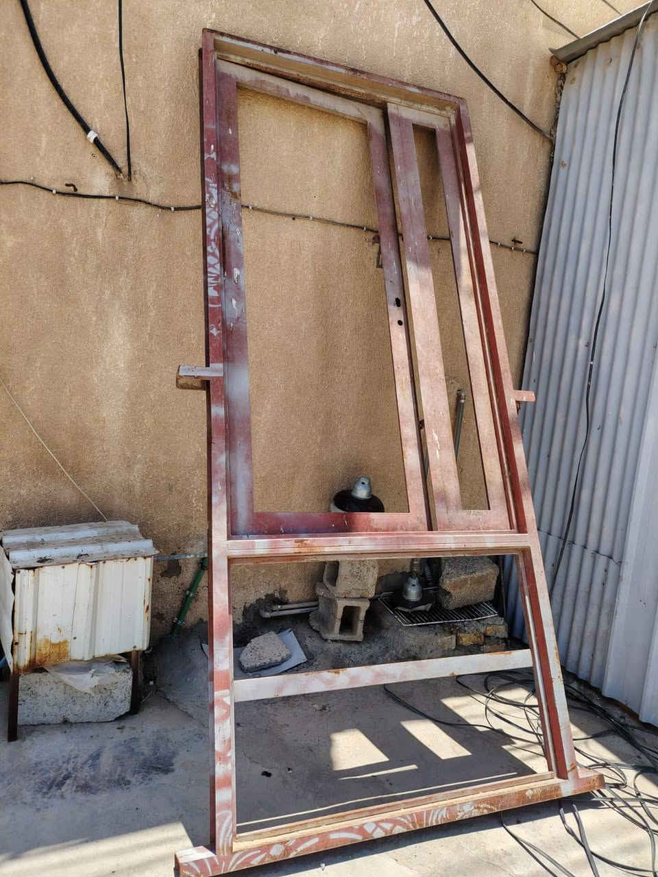 مرحبا
هذا الباب لعائلة فصلو  جديد وبعدين قررو يسون باب بيتهم قاصة 
الي يريدة انطيه رقم صاحب الباب اتصلوا عليه وتعاملو وياه


**إذا كنت صاحب هذا الإعلان وتريد حذفه لأي سبب، رجاءا أرسل رسالة إلى الدعم الفني**