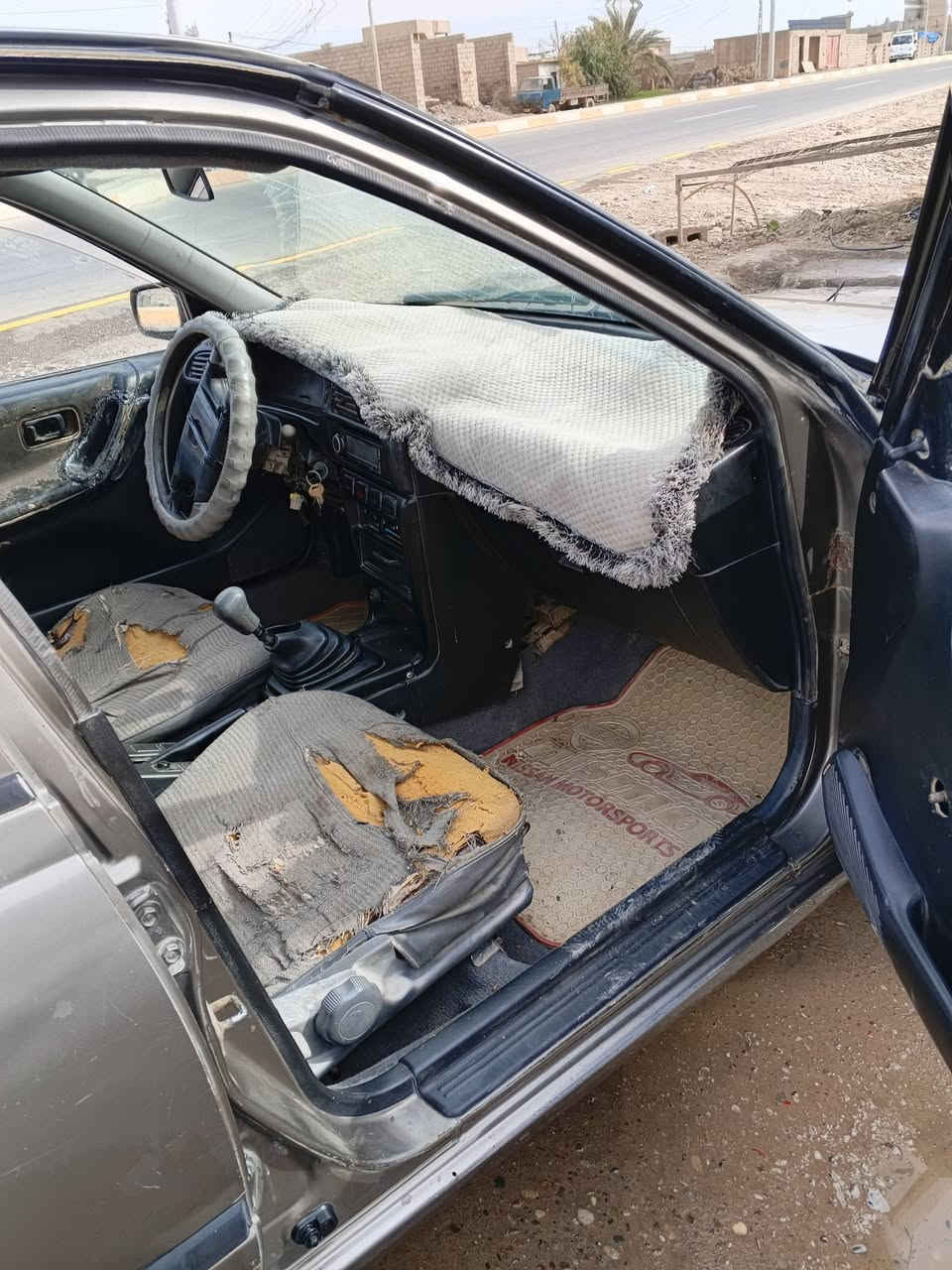 إسلام عليكم صني لبيع بدون مراوس محرك كير صدر جديد سياره قطره صبغ ما بيه تدفئه كهربائية كله شغاله شرط تحويل رقم صلاح الدين فحص تواير كدام جديد وره تعبانه السعر 18 بيه مجال ***********
