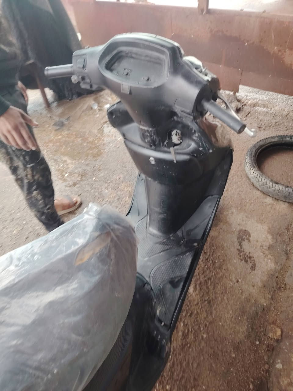 السلام عليكم
دراجه سبيسي ياباني مجفته اول مره دراجه كهربيات كله شغله دراجه خير ان شاء هندر سلف شغالات

***********
