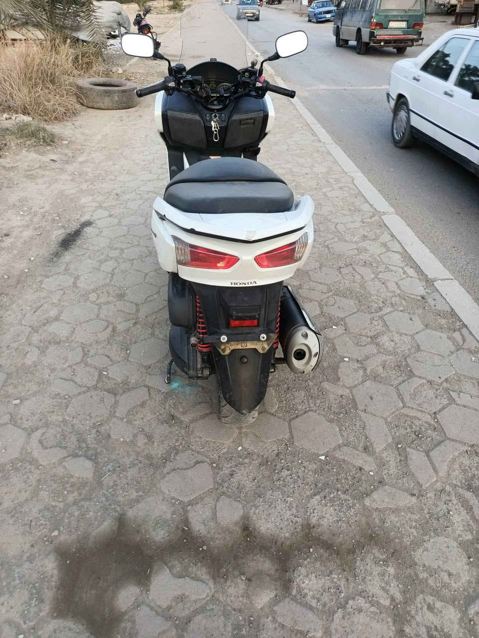 سلام عليكم دراجة   12 0 نضافة 95 ب 100 السعر 18 ورقة وبيه حك الجيه مكاني الدوره ***********
