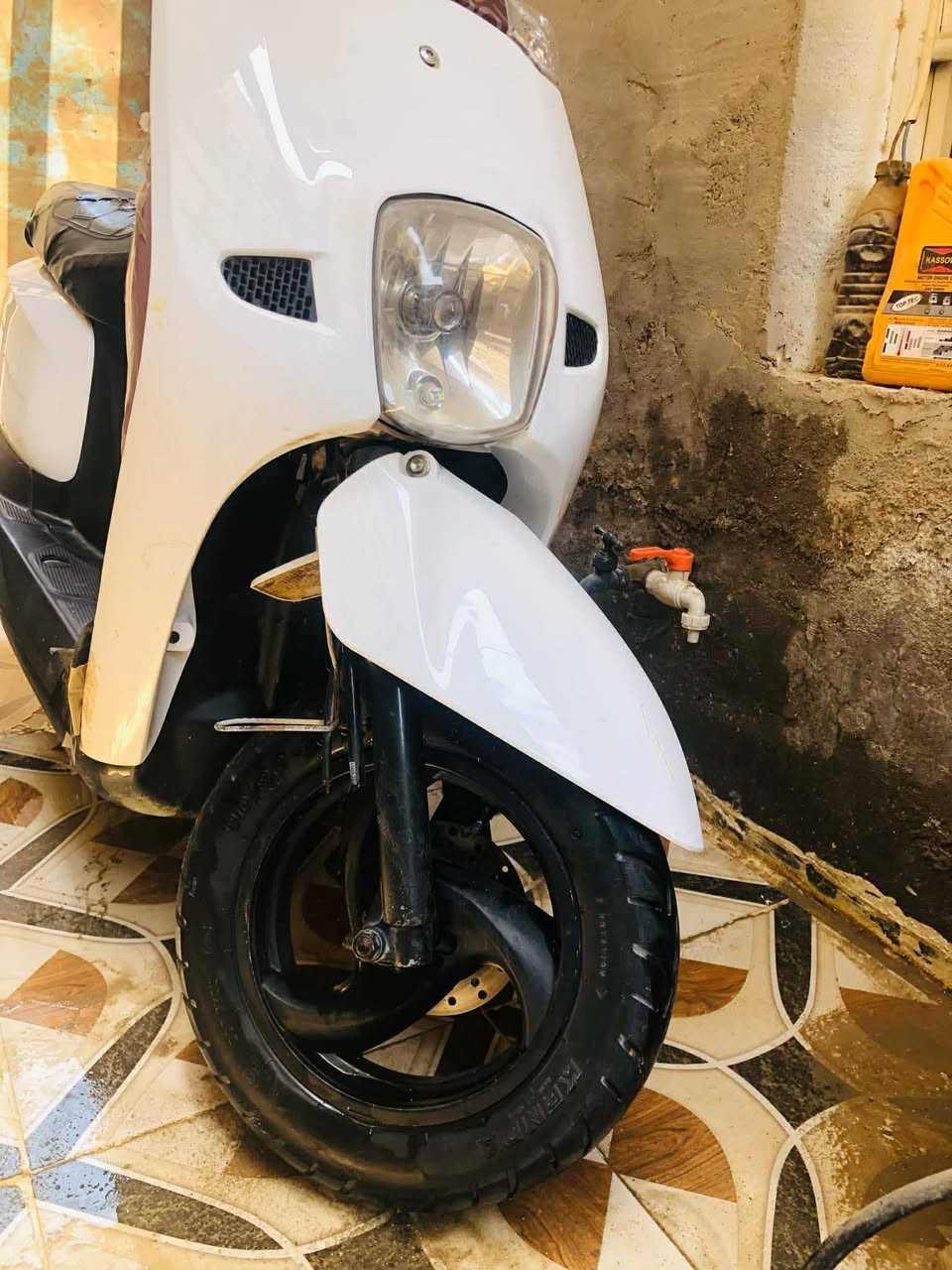 سلام عليكم دراجه بليس للبيع الدراجه نضيفه كهربايات كله شغاله السعر اتصل وبيك خير وادلل  هاذه رقمي *********** 🍀
