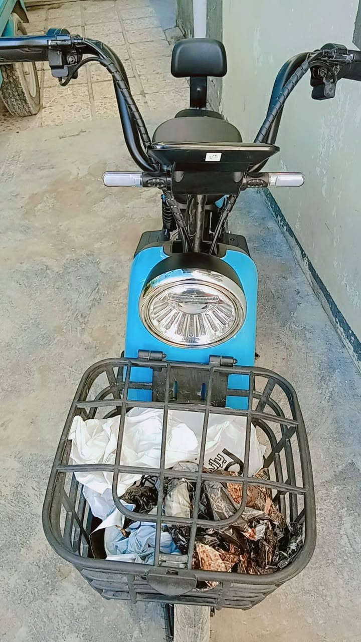 السلام عليكم
دراجه شحن الريان جديده مامستعمله الا اسبوع فقط 
مكفوله شغلها وروح وين ماكان سعر مناسب 
#واتساب موجود ***********
