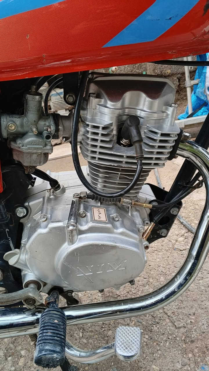 اربعة گير نامة أمتياز، (مو تعمير) غراض بلاد، موديل 23 اوراق اصولي، محرك مكفول كفالة عامة، اي نقص مابيها كهربائيات وبريكات، صالنصة كاتم، البلاد مالتها جعرة موجودة بالبيت، مكفولة كفالة عامة الدراجة السعر : 950 الف دينار، شراي تفضل خاص او الاتصال على الرقم : ***********
مو شراي لا تكسر بالسعر وتتعبني.
