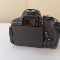 كاميرا كانون Canon EOS 650D بحالة ممتازة جداً ✨ للتواصل واتساب  077481...