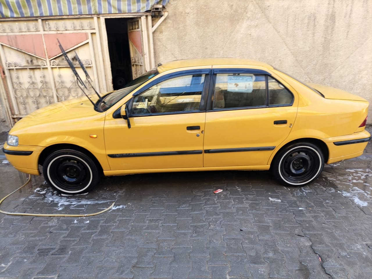 سلام عليكم سمند موديل 2016 مكفولة كفالة عامة تبريد حدادية تخم تاير بأسمي تحويل ثاني يوم للأستفسار ***********
