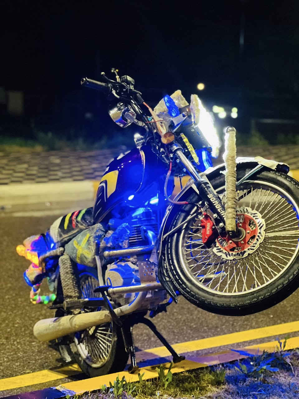 تايكر 2026 الدراجة كفالة بس الشاشة انكسرت السعر 750 وبيهة مجال شي كلش بسيط مكاني قرب تقاطع القدس***********
