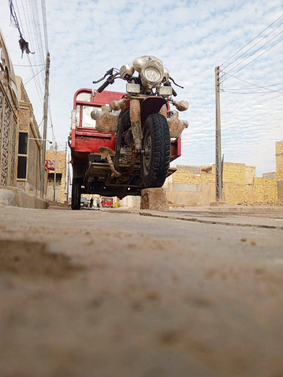 سلام عليكم ستوته صلطان موديل ٢٢ستوته نضيفه مكفوله كفاله عامه سنويه ورقم ستوته بعده زيرو وكايله بشارع بغداد السيد ستوته نضيفه احله من بل صوره سعره ٤ملاين و٢٥٠وبيه مجال حك جيه نتصل عل رقم وبيك خير ودلل ***********
