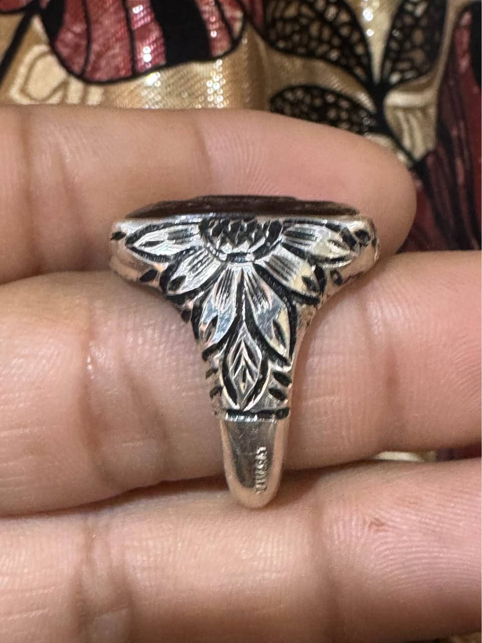 اللهم صل على محمد وال محمد 
خاتم عقيق يماني احمر فخم
قطعه في منتهى الروعه والجمال
مخطوطه بالنص / ماشاءالله لا حول ولا قوه الا بالله العلي العظيم 
مخطوطه الداير / ايه الرزق المباركه 
مصاغ يدوي ورشه لمسات فضه عيار 990
مقاس الخاتم يلبس 21/22
يوجد توصيل كافة محافضات العراق البصرة, العراق


**إذا كنت صاحب هذا الإعلان وتريد حذفه لأي سبب، رجاءا أرسل رسالة إلى الدعم الفني**