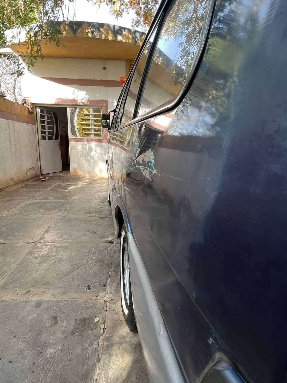 السلام عليكم كيه بسته موديل 95 رقم انكليزي سنويه لل 25 مكينه 3000 كسر واكسن نضاف سيارة بلاديه تخم تاير  مكان السيارة واسط ***********
