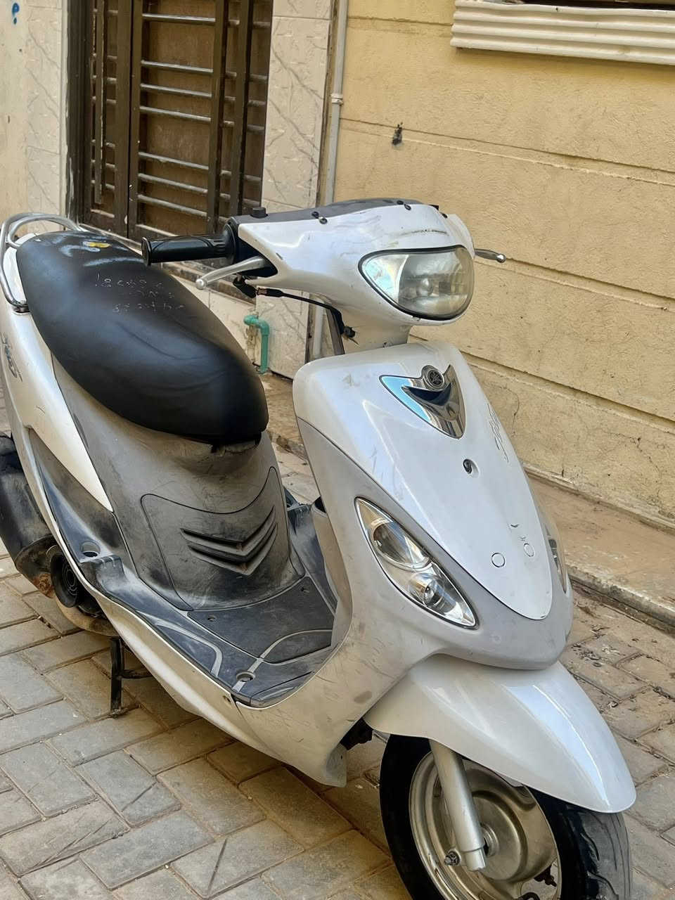 سلام عليكم
🛵 دراجه ماكس منغولي 
( دراجه نضيفه )
وصار اله سنه 📝
🌟 السعر (550) فقل 🛑
💥 مستعجل على البيعه
☎️ ***********
🗺️ مكاني كربلاء باب طوريج ..
