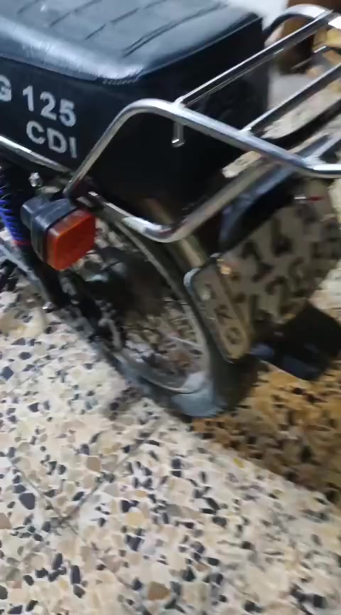 سلام عليكم يولد ايراني رقم وسنوية للبيع تحويل ثاني يوم مديل 21 السعر مليون 250 وبيه مجال سعرها كلش مناسب ال مو شراي لا يتعبني واتساب فقط ***********
