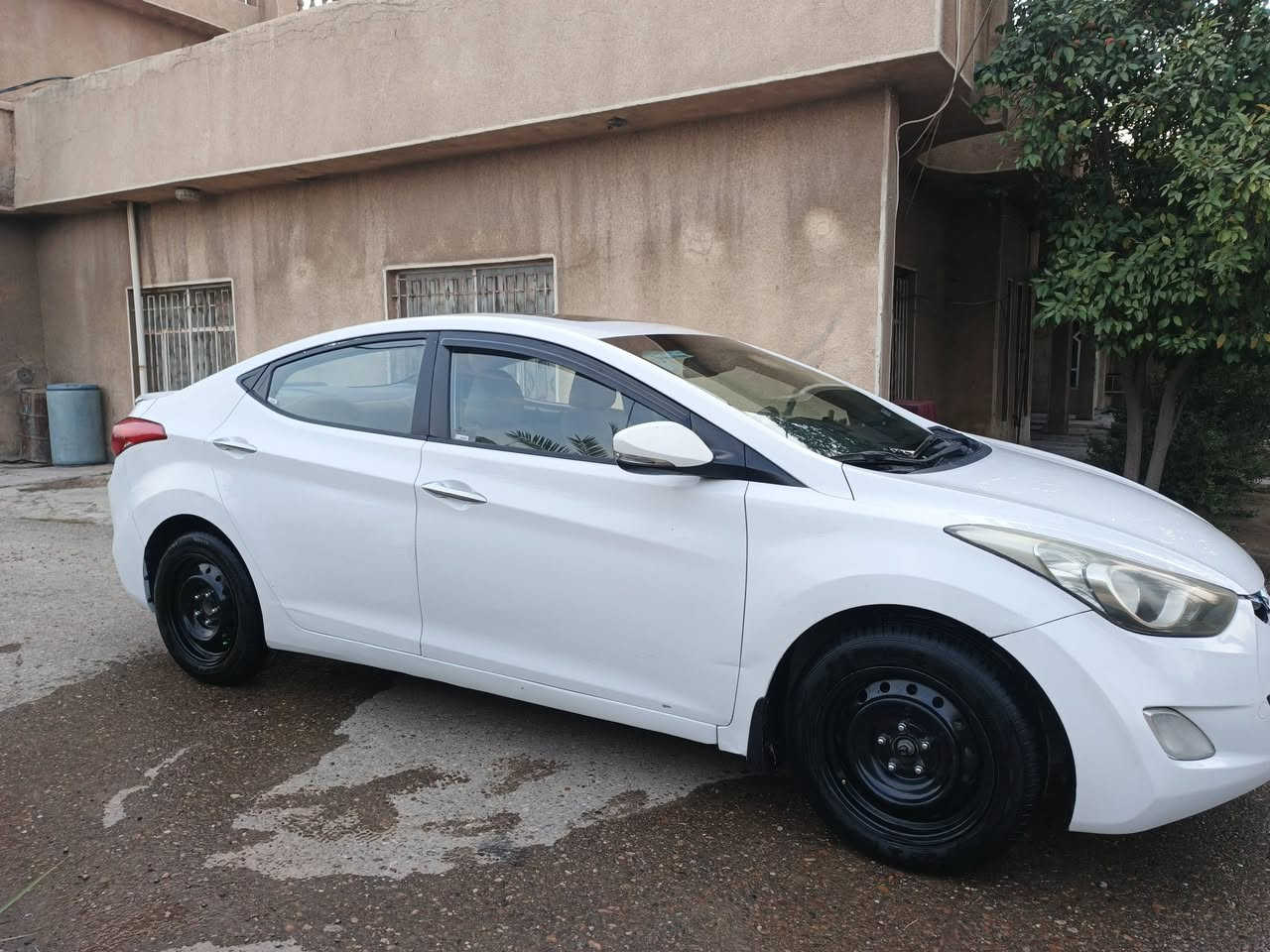 الانترة 2014خليجي مكينة 2000 محرك مفتوح بي كازكيت سيارة رقم انكليزي بغداد بسمي بيهة مكانات صبغ السعر 110 وبيهة مجال بسيط مكان بغداد 
رقم الهاتف ***********
