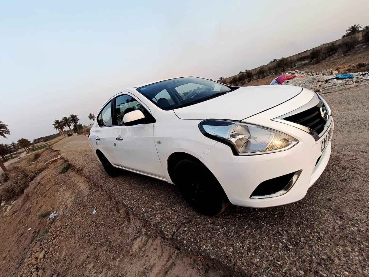 نيسان صني بليتة زرقاء 🔵2019 رقم سنوية هزة جديد
سيارة الحمدلله كاملة تفاصيل السيارة في الصور⬇️
ماشية 212000 km 
بغداد الزعفرانية 
*********** 

103$ بيه مجال
