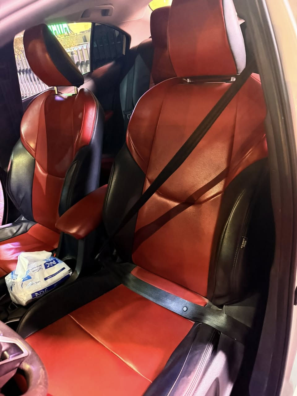 كولار 25  شكل الامريكي
ماشيه 60 الف 
رقم بغداد
فول 
سعرها 146 ورقه 
العنوان السماوة 
***********
