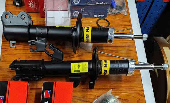 ادوات صدر نيسان تيدا فيرسا تجاري درجه اولى 
دبلات امامي ٥٠
طبلات ٤٥
شمعات ١٥
رواط ٢٠
قواعد دبل ٢٥
لاستيك رباط ١٠
عنوان بغداد القصر الابيض سوق بغداد محل طه نيسان 
المراسله على واتساب *********** يوجد توصيل
