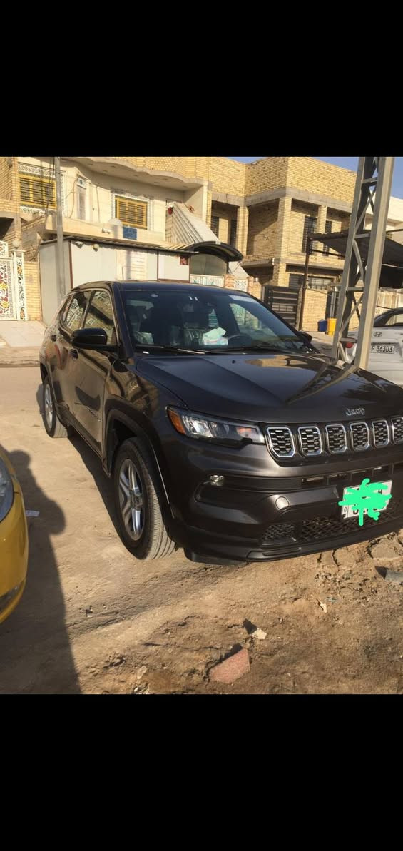 جيب كومبارس موديل ٢٠٢٣ فول عدا فتحة السقف ضرر خفيف جدا وسونار معها ارباك سليم جديدة رقم ميسان جديد وللمزيد الاتصال على الرقم ***********
السعر ١٦٨ $
