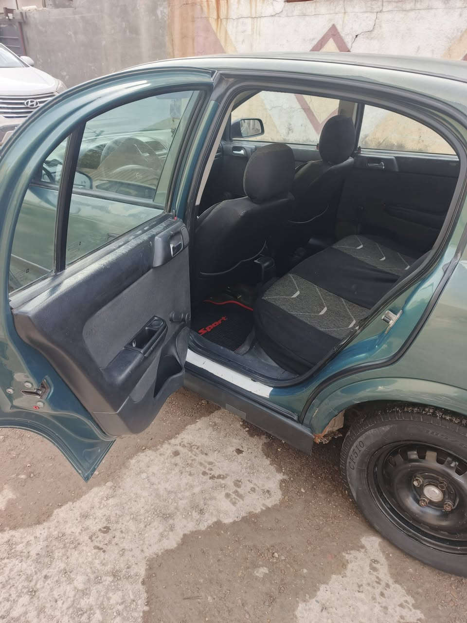 السلام عليكم استرا موديل ٢٠٠٢محرك وكير شرط تتفئه تبريد كهربائيات شغاله سيارة بلاديه وترايهه ل اربيل السعر  ٥٢ وبيهه مجال العنوان بغداد العامرية  ***********
