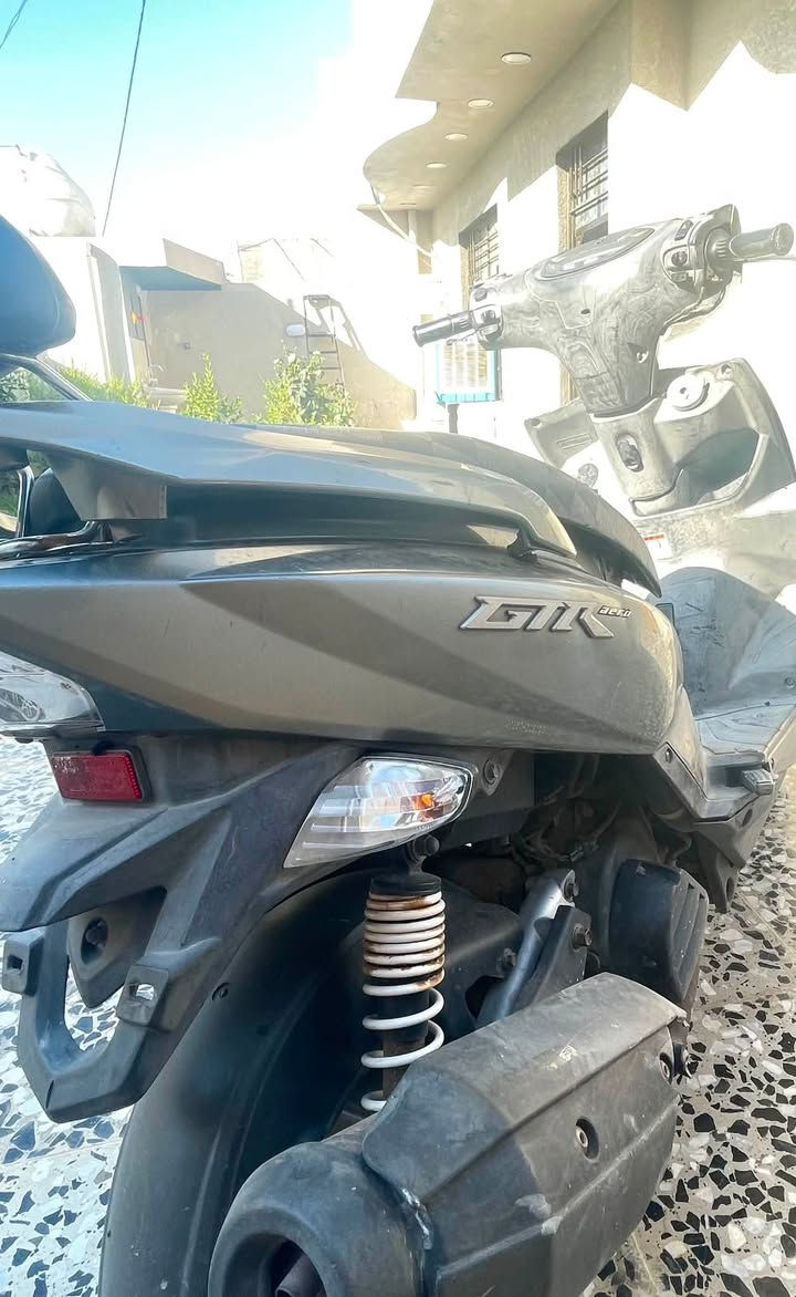 دراجه  gtr جيتي ار  مكفوله من الفتح كفرات بلاديه كلهه بلاديه شرط المحرك مامفتوح السعر ٨٠٠ وبيه مجال حك الجيه  مكاني بغداد  قرب فلكه سلمان باك الرقم ***********
