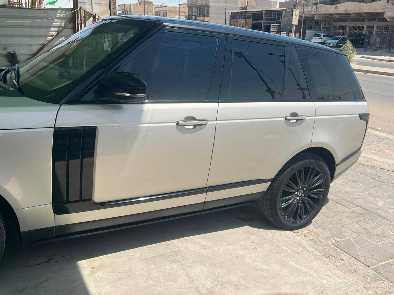 ﷽

RANGE ROVER VOGUE 2013 

▫️رانج رؤڤه ر مؤديل 2013 ڤؤگ ئوتو بايوگرافي

محدث شكل 2021  

🔹مواصفات خليجي وكالة شريكة سردار✅

🔹 فول مواصفات مواصفات بلاك زمان دولي

بيع او مراوس حسب القناعه 

◻️محريك V8 5.0L تمانية سلندر سوپر جارج مرغوب

🔹گير و محريك بشرط فحص

بدون صوت و بدون صرف بدون خلل

🔹ماشية  109 الف حقيقي

◻️ سيارة مكفولة كفالة عامة بدون صبوغ فقط دعاميات تحديث 

🔹سيارة جديد حيل حيلوة نضيفه 📦

◻️مواصفات فول اوتو بايوگرافي معروفة

🔹{ بصمة - پانوراما - داخل كريمي - رادار -  دوسات كهربا - خمس كاميرا - ثلاجة -  صندوق شفت - باب صحب - كشنات DVD - كشنات تتفيئة و تبريد - كشن مصاج - كشن و ستيرن خزن - ستيرن تتفيئة - بغاغ لايت - مراي شفت - تبريد مركزي - بعد }

◽️اربع تاير ويل جديد ويل بلاك

🔹دبل و جوبليسات كل بشرط

🔹سيارة شرط بدون اى نواقص گير و محرك و حدادي و كاهرباى كلة بشرط

🔹سنوي و رقم و هزة جديد سنوي بأسمي

🔹 نفسي يوم / تحويل و كاله حاظر

🔹 مكان_🌆 بغداد سيديه 

◽️سعر_ 260 🔐🔥🔥

◽️موبايل_ *********** بغداد, العراق
