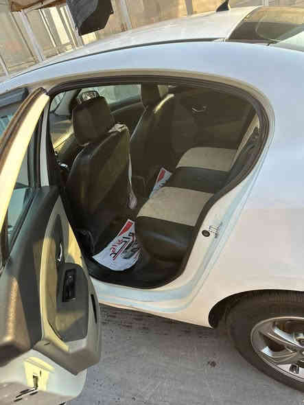 السلام عليكم رينو فلونس موديل 2012 جاهزه السياره بيه جاملغ الأمامي مبدل الباقي مكفول محرك قبق اصفر وكيري اي تي ميكانيكي المرغوب سياره حلوه السعر 53 وبيه مجال ***********  رقمه مشروع وطني
