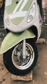 التفاحة معروضه للبيع الدراجه تخبل ماشاء الله ونضيفة وحلوه يرادله ترتيب...