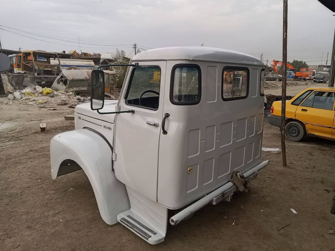 للبيع قماره ١١١
المكان بغداد كسره وعطش 
***********
