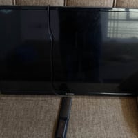 شاشة ٣٢ بوصة • النجف