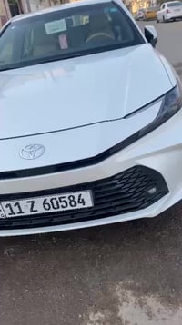 سياره كامري موديل 2025 هايبرد نص فول  وكاله عبد الطيف جميل  السياره مط...